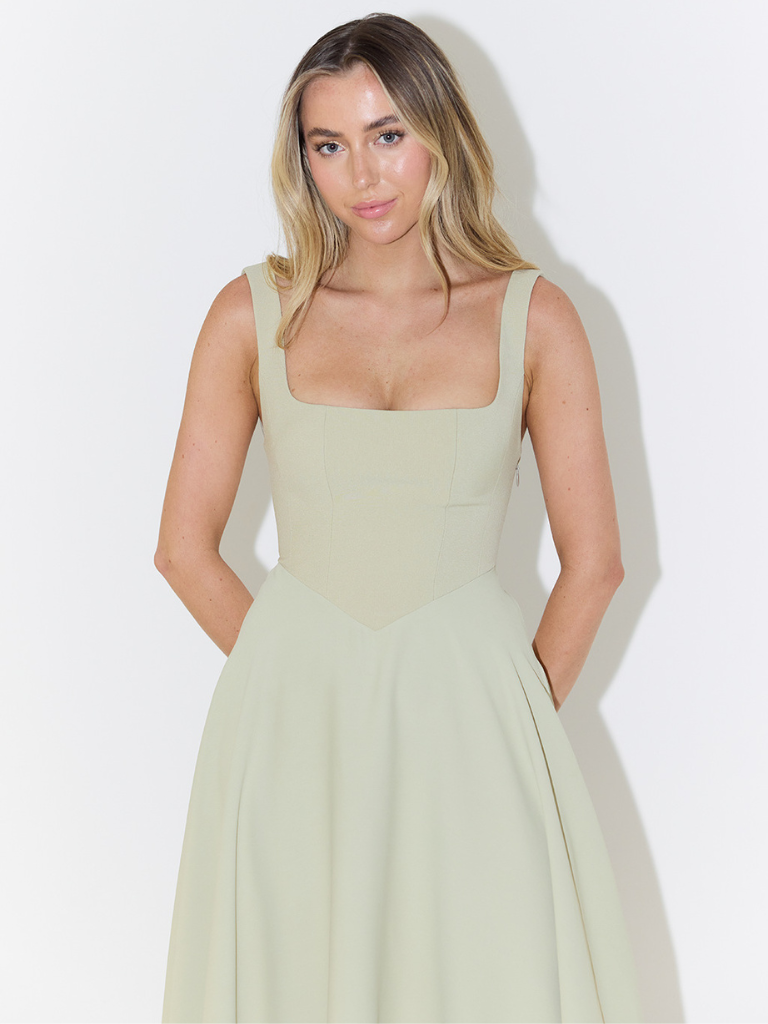 Solène | Elegant Midi Dress